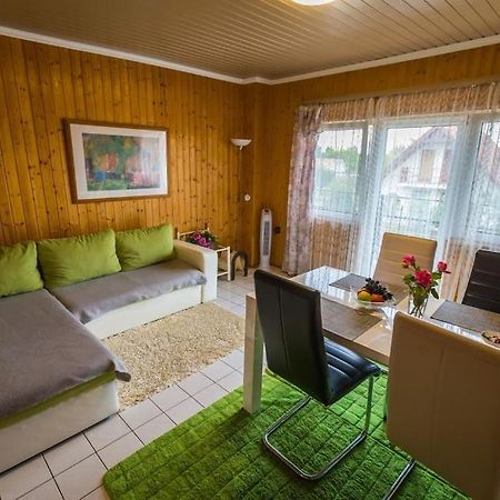 Ordacsehi Joli Guesthouse מראה חיצוני תמונה