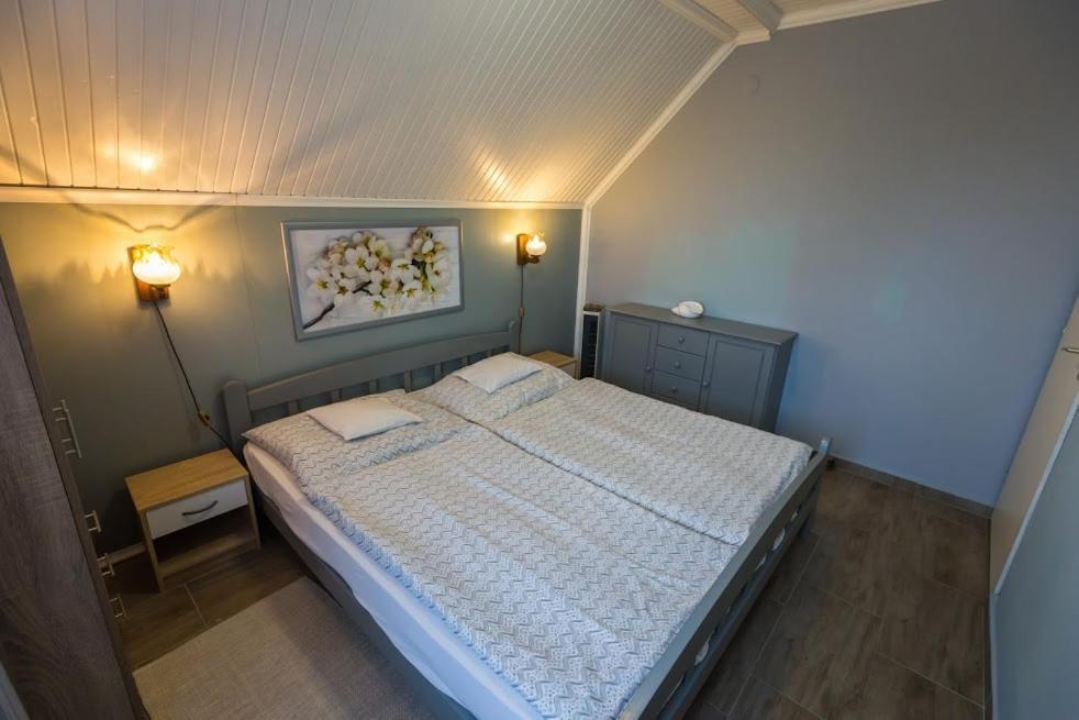 Ordacsehi Joli Guesthouse מראה חיצוני תמונה