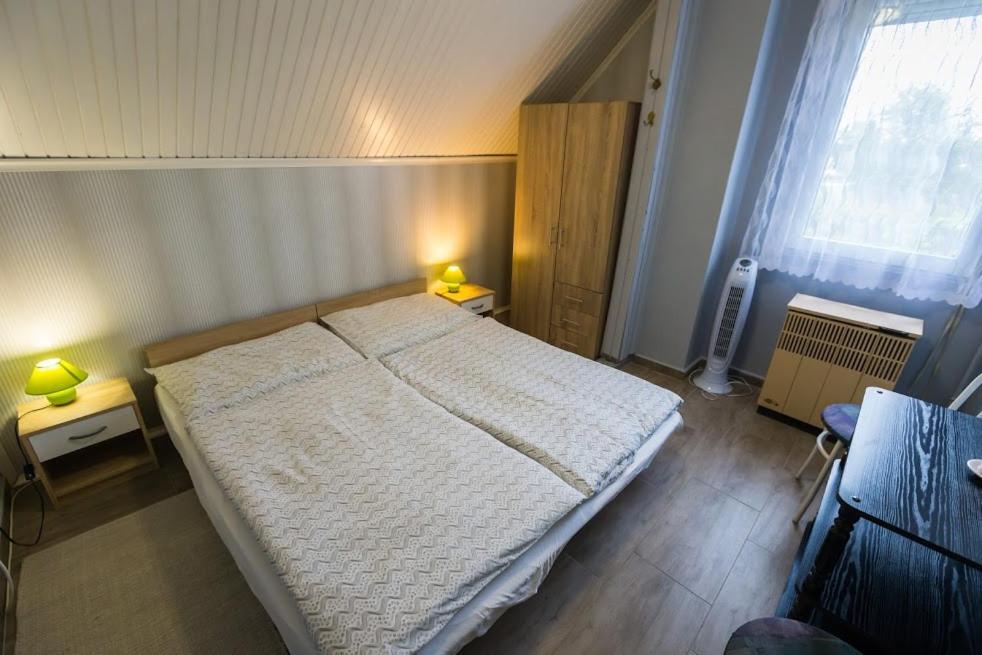 Ordacsehi Joli Guesthouse מראה חיצוני תמונה