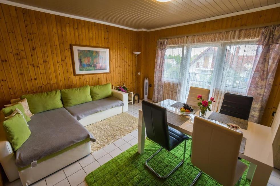 Ordacsehi Joli Guesthouse מראה חיצוני תמונה